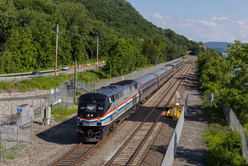 Amtrak renunță la trenurile bi-level și trece la o strategie unificată pentru înlocuirea flotei de lung parcurs
