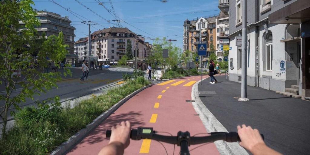 Elveția arată cum bicicletele electrice schimbă mobilitatea în mediul urban și reduc dependența de mașinile poluante