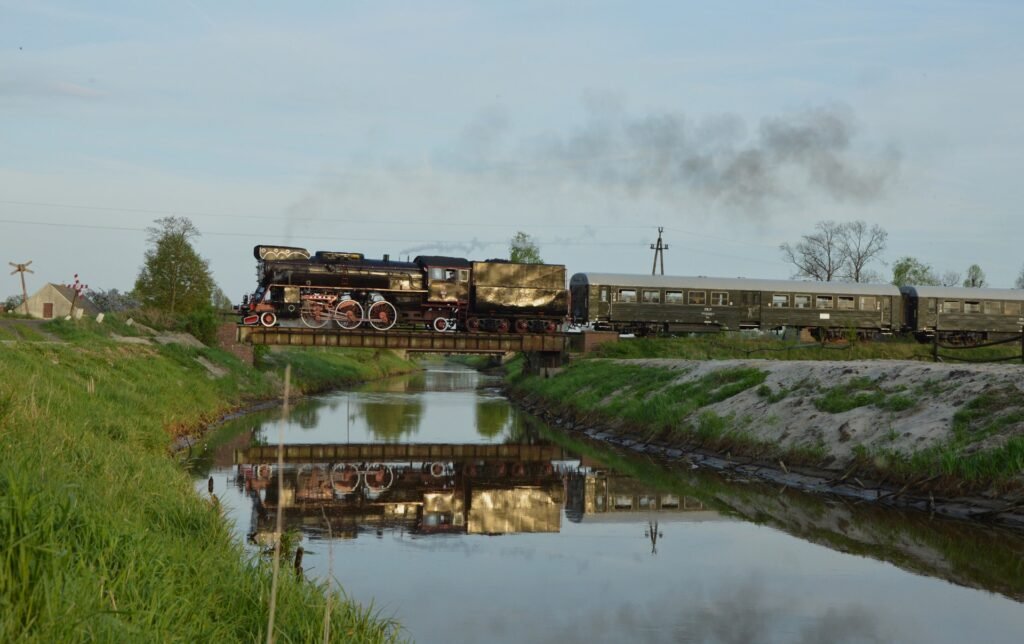 PLK susține protejarea patrimoniului feroviar prin donații pentru muzee și organizații din toată Polonia