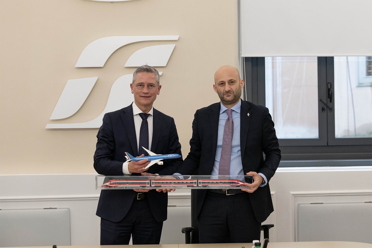 FS și ITA Airways dezvoltă mobilitatea integrată tren–avion cu soluții digitale și inteligență artificială