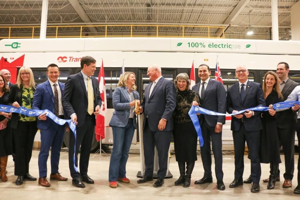 NFI Group deschide oficial noua fabrică New Flyer din Winnipeg pentru producția completă de autobuze canadiene