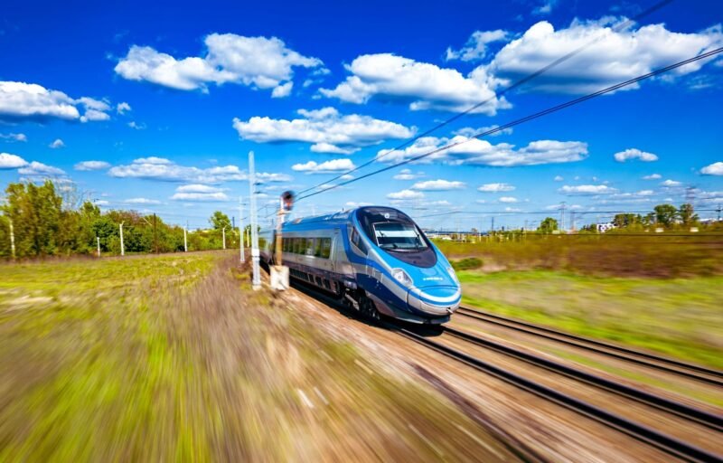 Trenurile Pendolino PKP Intercity încep circulația cu pasageri pe ruta Bohumín–Praga pentru omologarea în Cehia