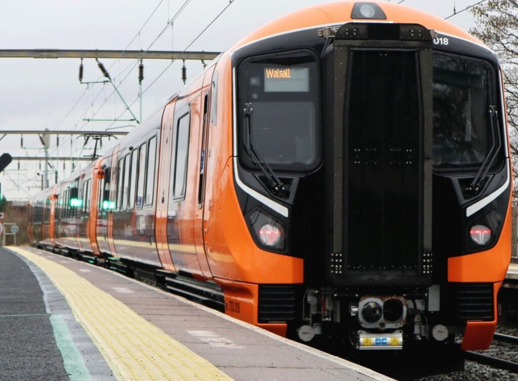 Dellner Services UK și Alstom semnează un acord pe termen lung pentru revizia cuplelor feroviare până în 2050