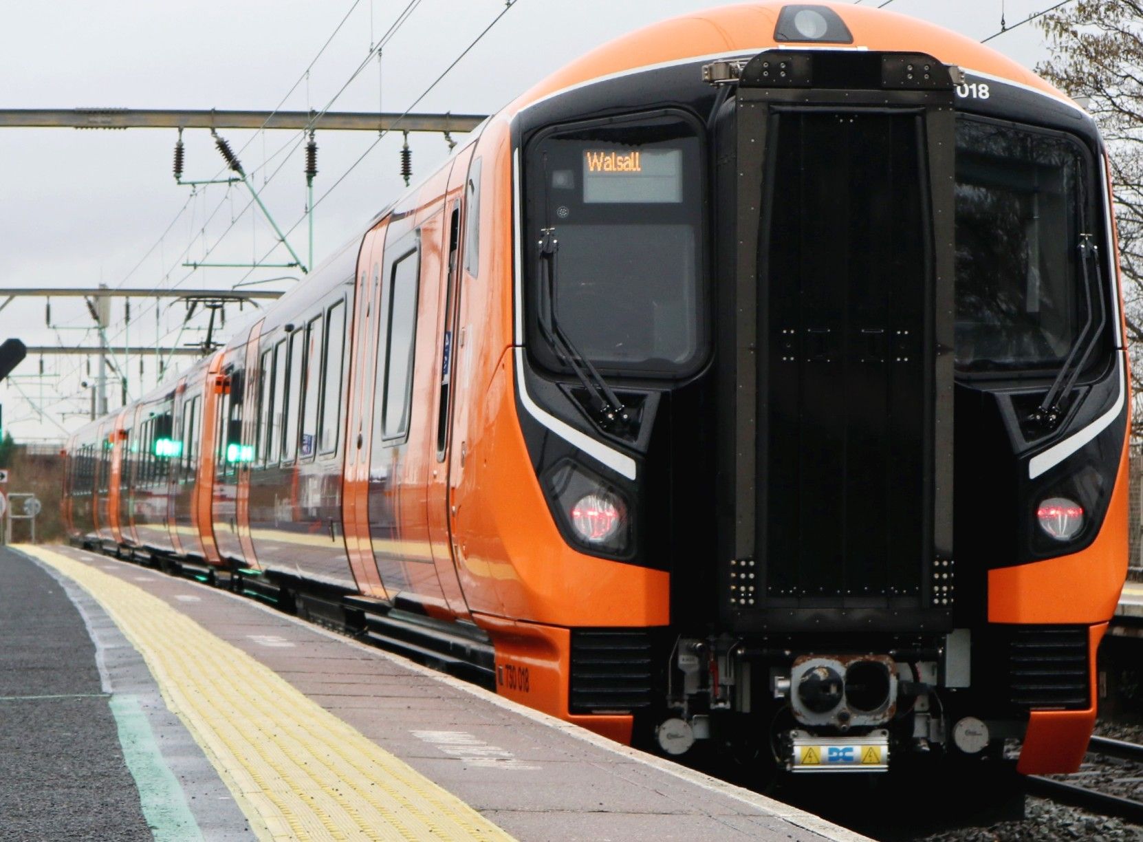 Dellner Services UK și Alstom semnează un acord pe termen lung pentru revizia cuplelor feroviare până în 2050
