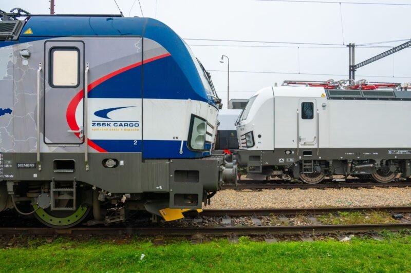RS Lease închiriază 15 locomotive Siemens Vectron MS pentru ZSSK Cargo