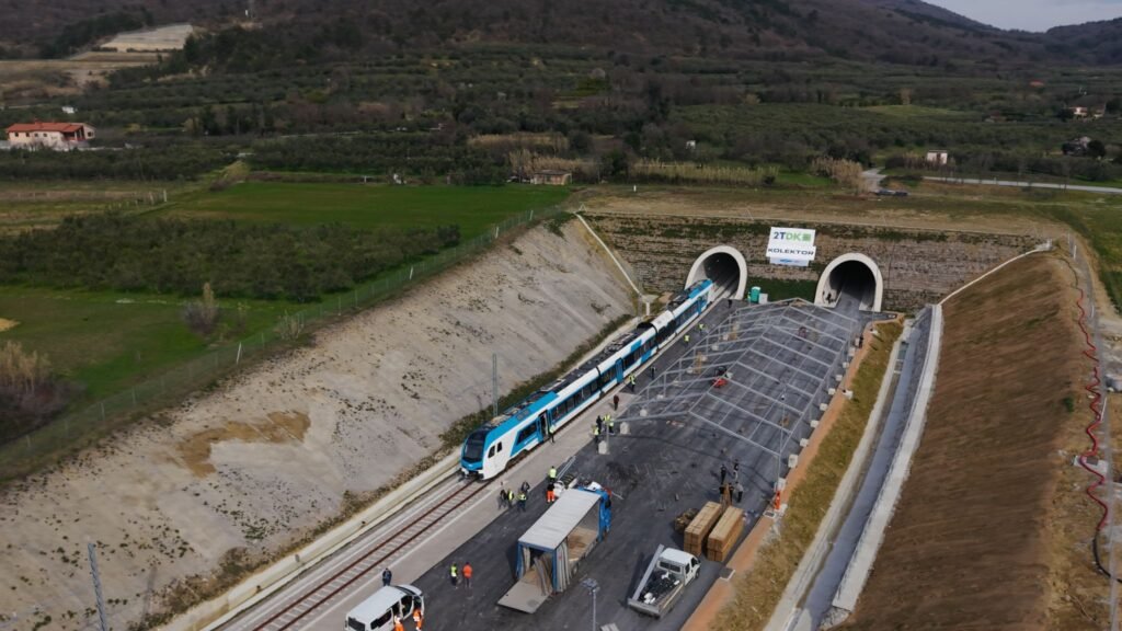 Slovenia inaugurează simbolic al doilea fir feroviar Koper–Divača ca parte a unui proiect strategic pentru Portul Koper
