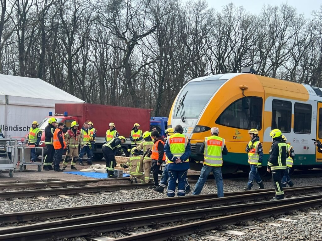 ODEG testează scenarii de urgență cu THW și pompierii din Berlin pentru creșterea siguranței feroviare