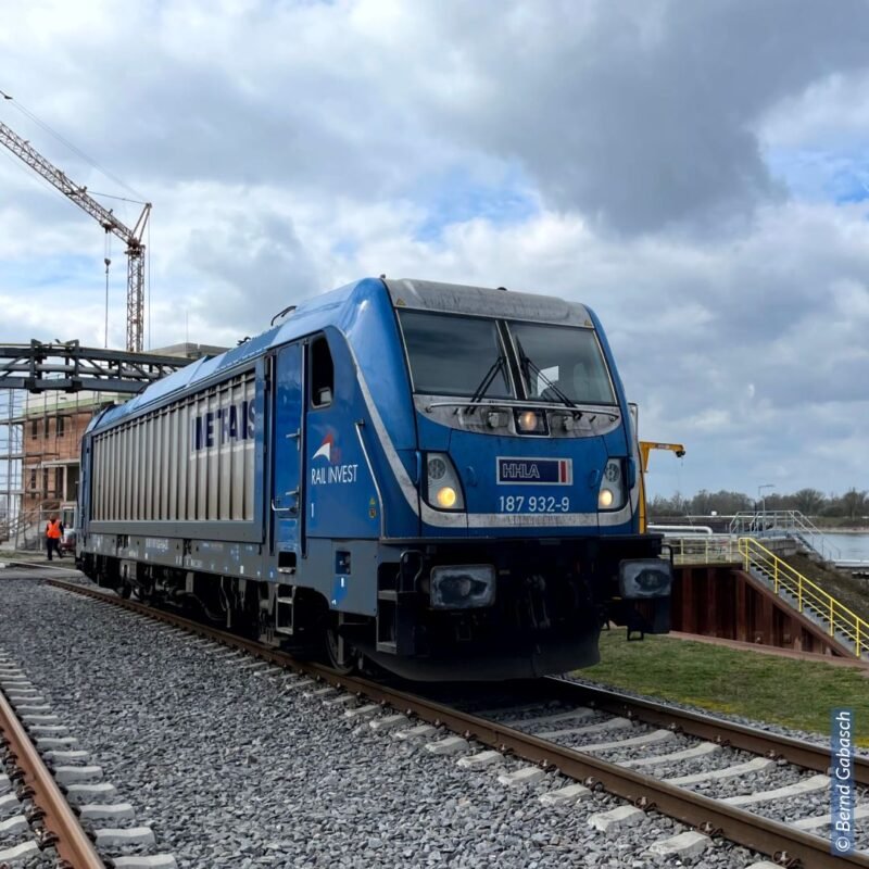 SWEG preia locomotiva electrică Traxx AC3 187 932 de la SRI Rail Invest pentru operațiuni transfrontaliere eficiente