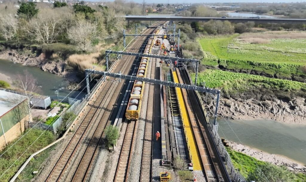 Linia feroviară Newport–Cardiff a fost redeschisă după o săptămână de lucrări majore pentru creșterea fiabilității trenurilor în Țara Galilor