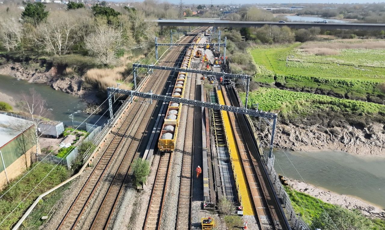 Linia feroviară Newport–Cardiff a fost redeschisă după o săptămână de lucrări majore pentru creșterea fiabilității trenurilor în Țara Galilor