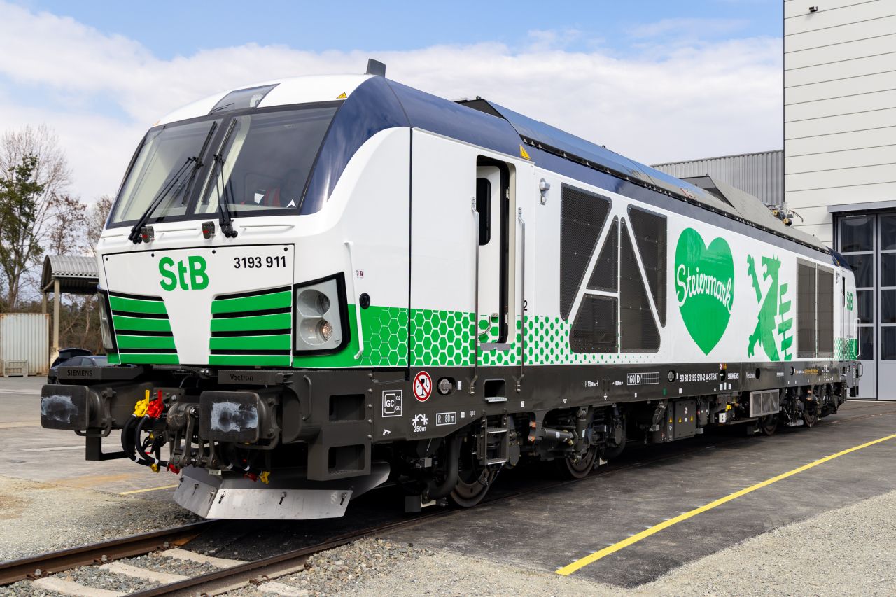 Steiermarkbahn introduce o locomotivă Siemens Vectron Dual Mode cu design dedicat și tehnologie ETCS Baseline 3.6