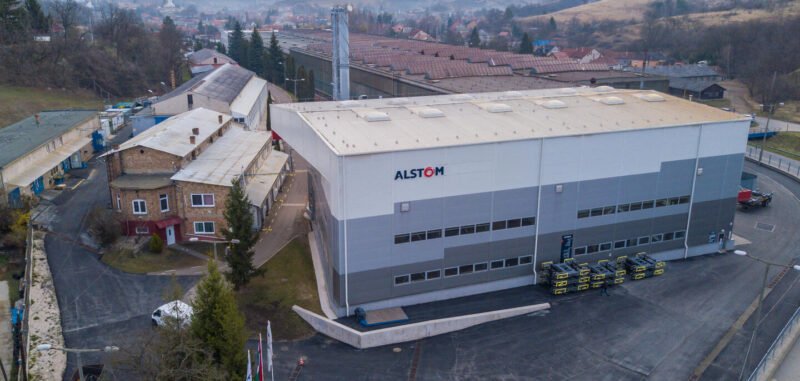 Alstom sprijină 170 de elevi din Ungaria în proiectul „Orașul viitorului” dedicat competențelor digitale și sustenabile