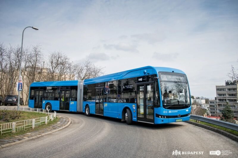 Primele autobuze electrice articulate BYD intră în teste la Budapesta înainte de introducerea în circulație pe linia 8E