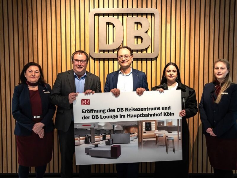 Centrul de servicii DB și DB Lounge din Gara Centrală Köln au fost redeschise după modernizarea cu un design nou și servicii îmbunătățite