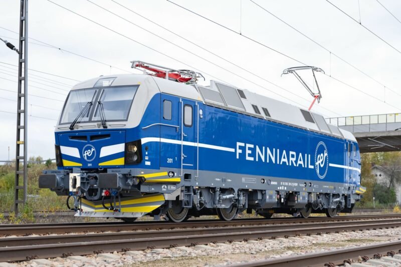 Fenniarail investește în două locomotive electrice Siemens Vectron pentru extinderea transportului feroviar de marfă din Finlanda