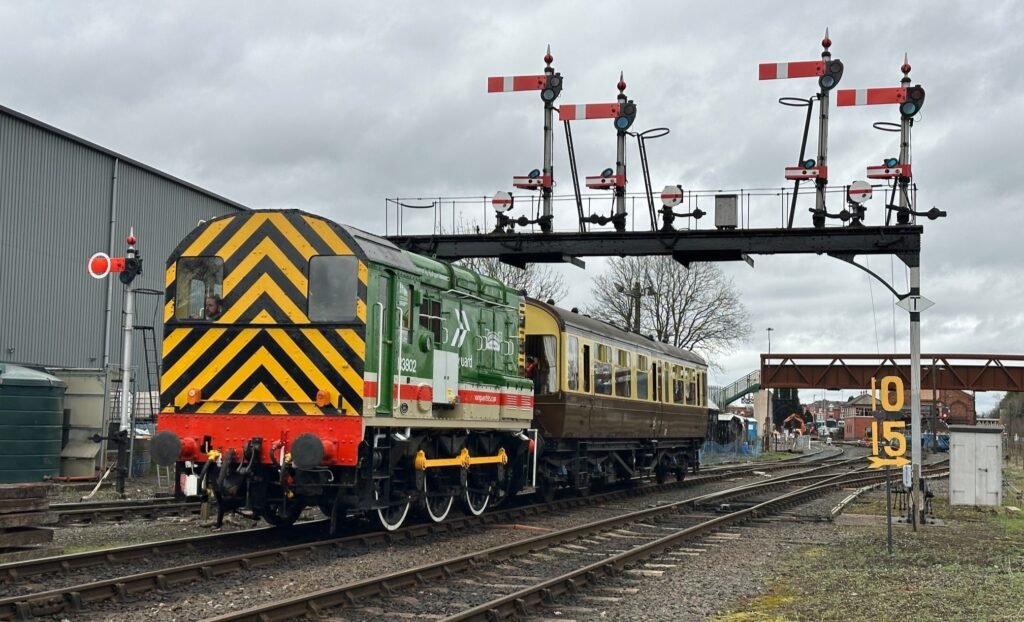 Lansarea locomotivei HydroShunter marchează debutul primei locomotive de manevră pe hidrogen din Marea Britanie
