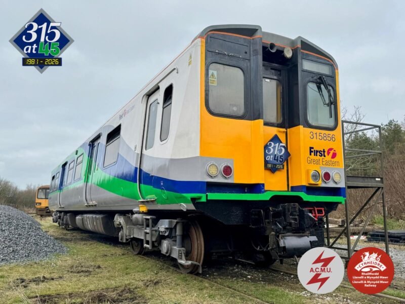 Automotorul electric britanic Class 315 primește schema de vopsire First Great Eastern în cadrul proiectului de conservare ACMU