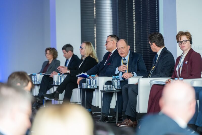 Letonia reafirmă rolul strategic al Rail Baltica în apărarea și mobilitatea europeană la Congresul de Trenurilor de Mare Viteză de la Łódź