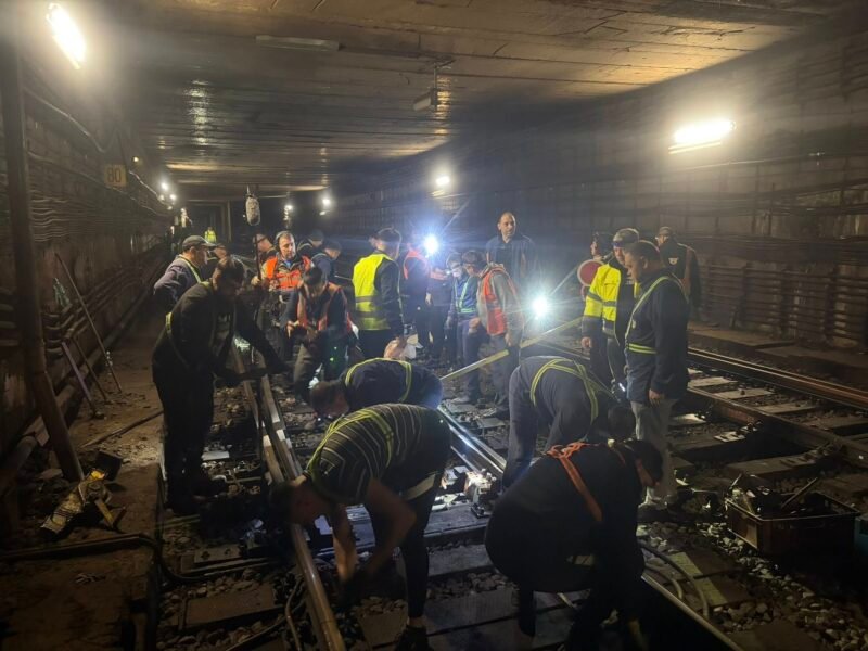 Metrorex a înlocuit un macaz în stația Timpuri Noi în cadrul lucrărilor nocturne de mentenanță pentru siguranța circulației