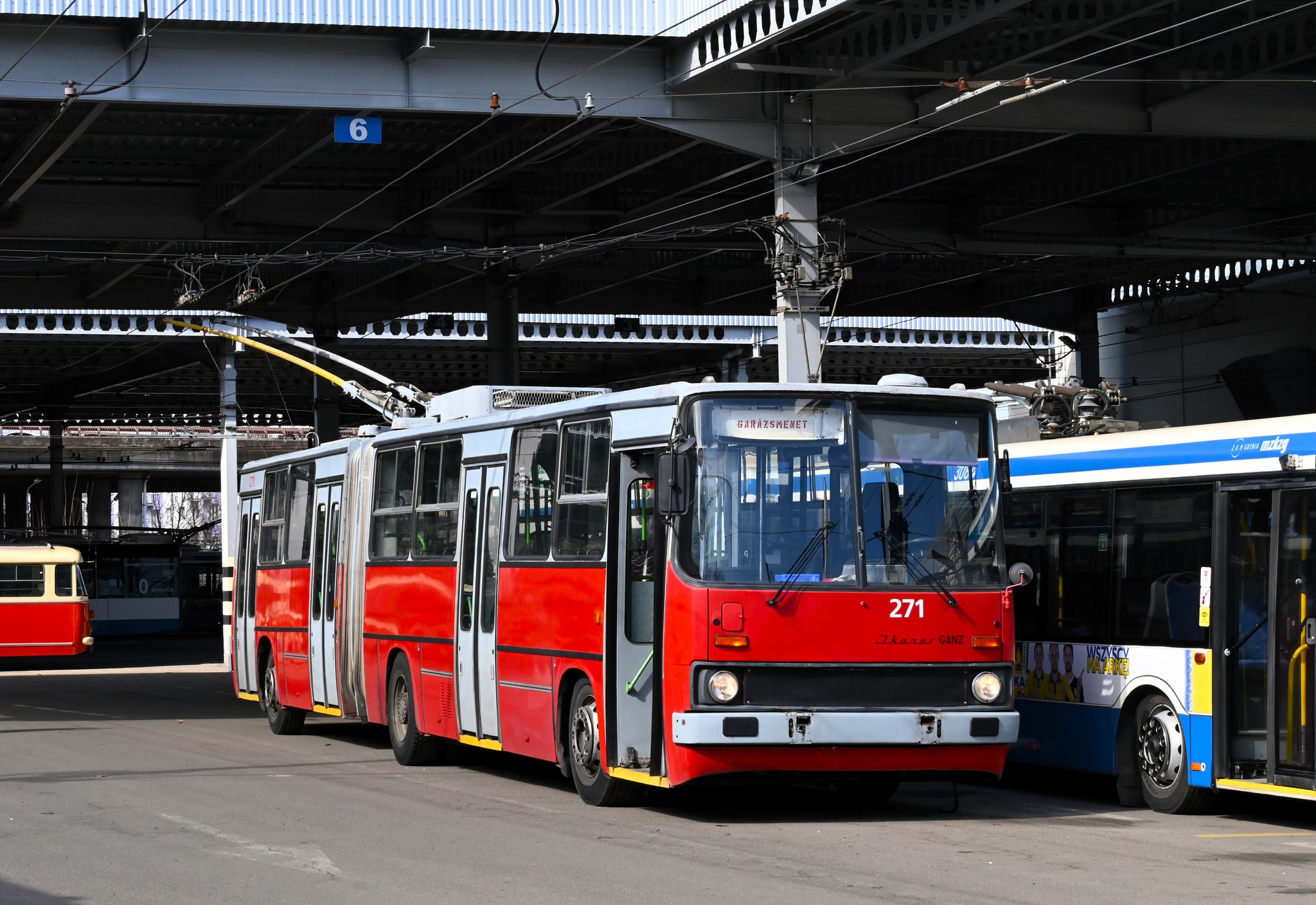Gdynia aduce în flotă un troleibuz istoric Ikarus 280.94 din Budapesta restaurat și pregătit pentru exploatare sezonieră