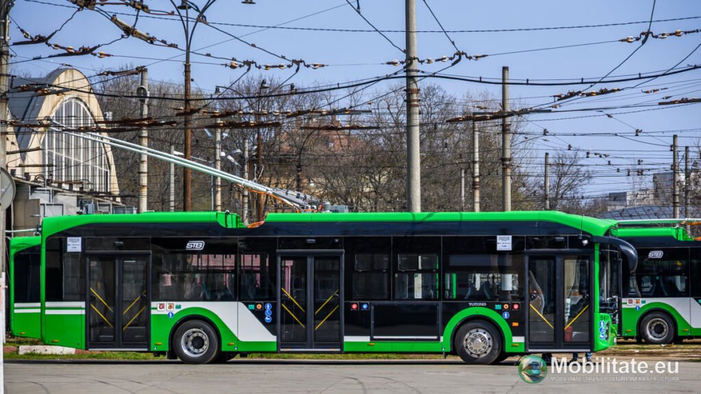 STB SA și TPBI pregătesc intrarea în circulație a troleibuzelor Yutong după finalizarea recepției. Trei cartiere vor avea din nou legătură directă cu Gara de Nord odată cu introducerea troleibuzelor cu baterii