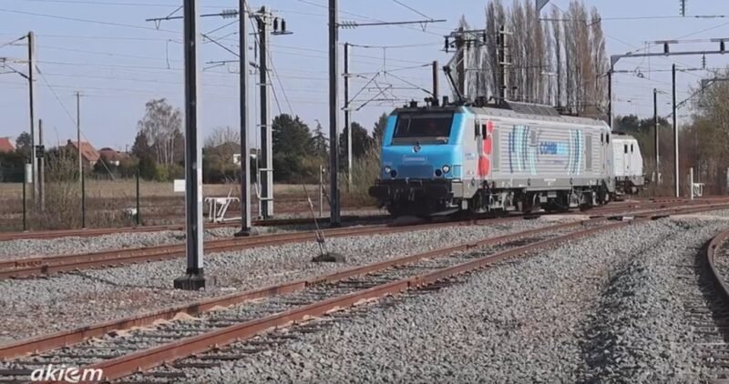 Akiem consolidează parteneriatul cu Combirail prin livrarea a trei locomotive BB27000 și o nouă livrea omagială