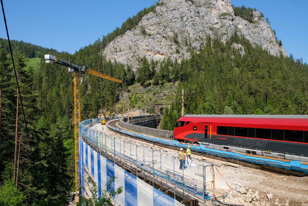 ÖBB mențin un serviciu feroviar fiabil pe Semmering în ciuda lucrărilor ample din 2026