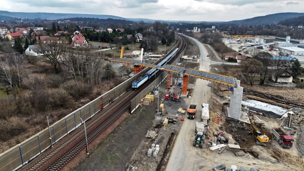 PKP PLK elimină ultimele treceri la nivel de pe linia Kraków–Katowice