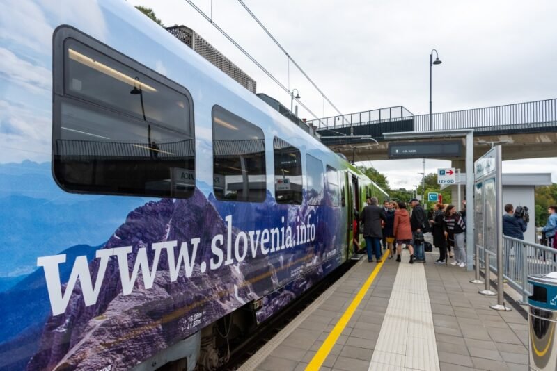 Căile Ferate Slovene ating un record istoric cu peste 20 de milioane de pasageri și finalizează preluarea celor 20 de trenuri Stadler FLIRT