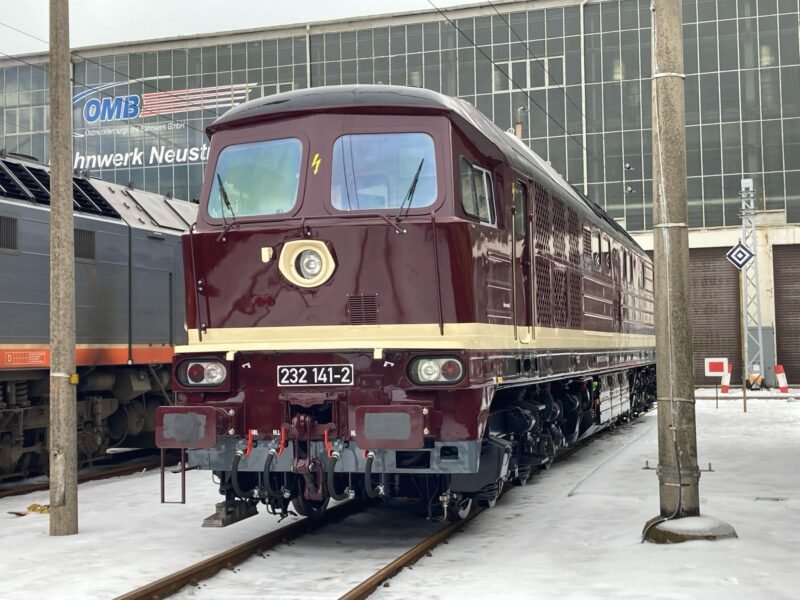 Locomotiva 232 141 renaște în schema retro DR după revizia completă realizată la OMB Neustrelitz