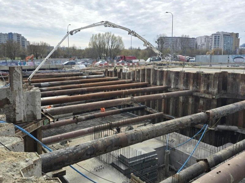 Tunelul de tramvai către gara Warszawa Zachodnia are acum placa de acoperire finalizată