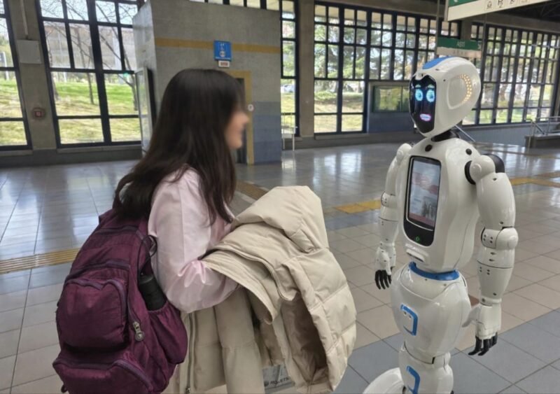 Robotul ADA testat în premieră în stația Ankaray Bahçelievler pentru a îmbunătăți experiența pasagerilor din transportul urban