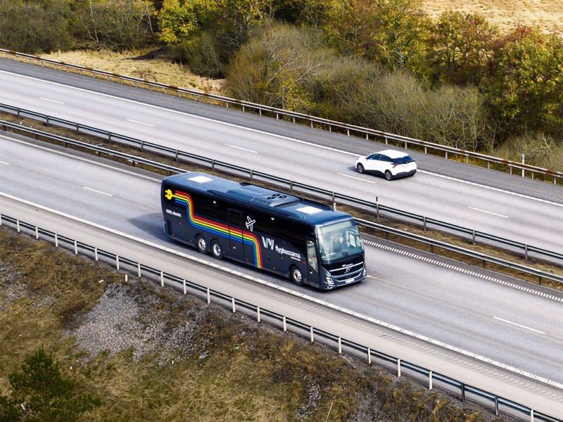 Autocarul electric Volvo BZR Electric – CD intră în exploatare comercială în Suedia pe ruta Göteborg–Aeroportul Landvetter
