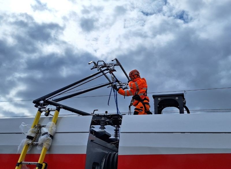 Pe tronsonul Kaišiadorys–Gaižiūnai au fost finalizate testele dinamice ale rețelei de contact pentru electrificarea liniei Vilnius–Klaipėda