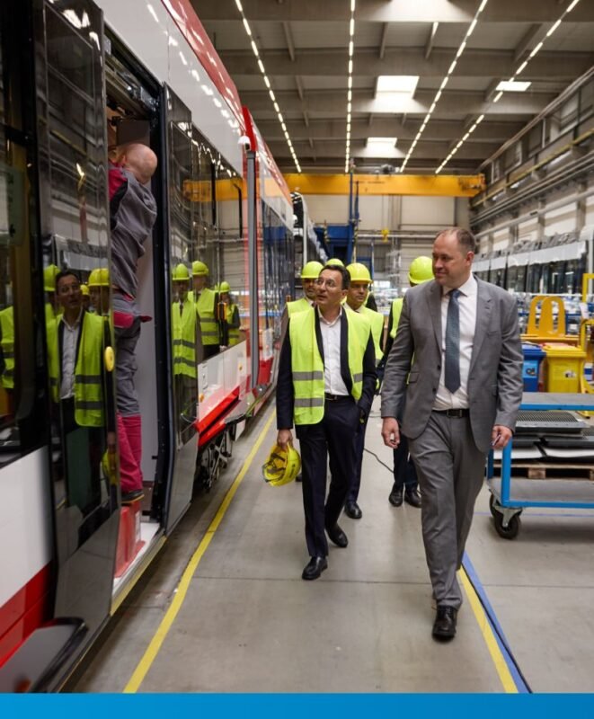 Škoda Group își consolidează parteneriatul strategic cu India prin vizita delegației oficiale la Plzeň