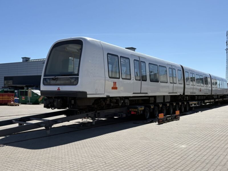 Primul tren de metrou modernizat de Alstom revine la Copenhaga după overhaul complet la Rotterdam