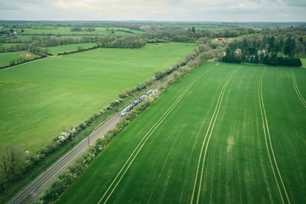 SNCF Voyageurs câștigă operarea celor șase linii TER din Poitou‑Charentes cu 22 de trenuri suplimentare din 2027