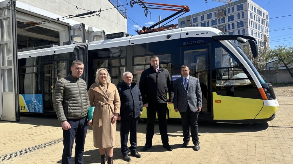 EIB vizitează Lviv și laudă proiectul de modernizare a transportului public cu 10 tramvaie noi