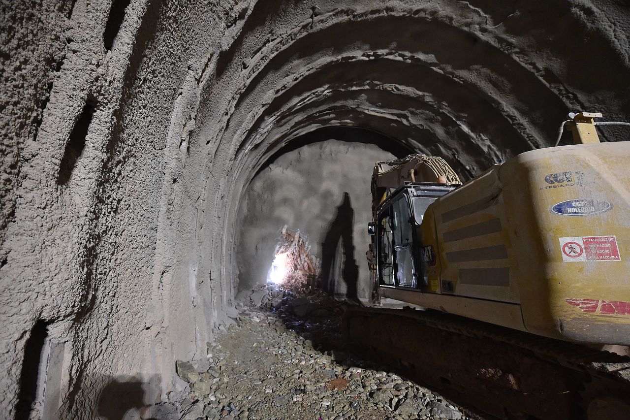 FS Engineering avansează la 88% lucrările de excavare pentru dublarea liniei Genga–Serra San Quirico pe ruta feroviară Orte–Falconara