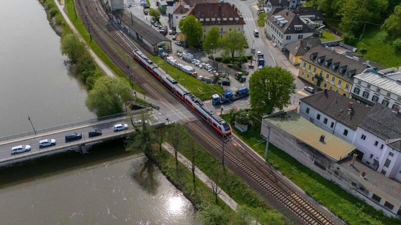 ÖBB prezintă primele rezultate ale studiilor pentru dublarea liniei Werndorf–Spielfeld‑Straß și confirmă varianta optimă de dezvoltare în zona Wildon