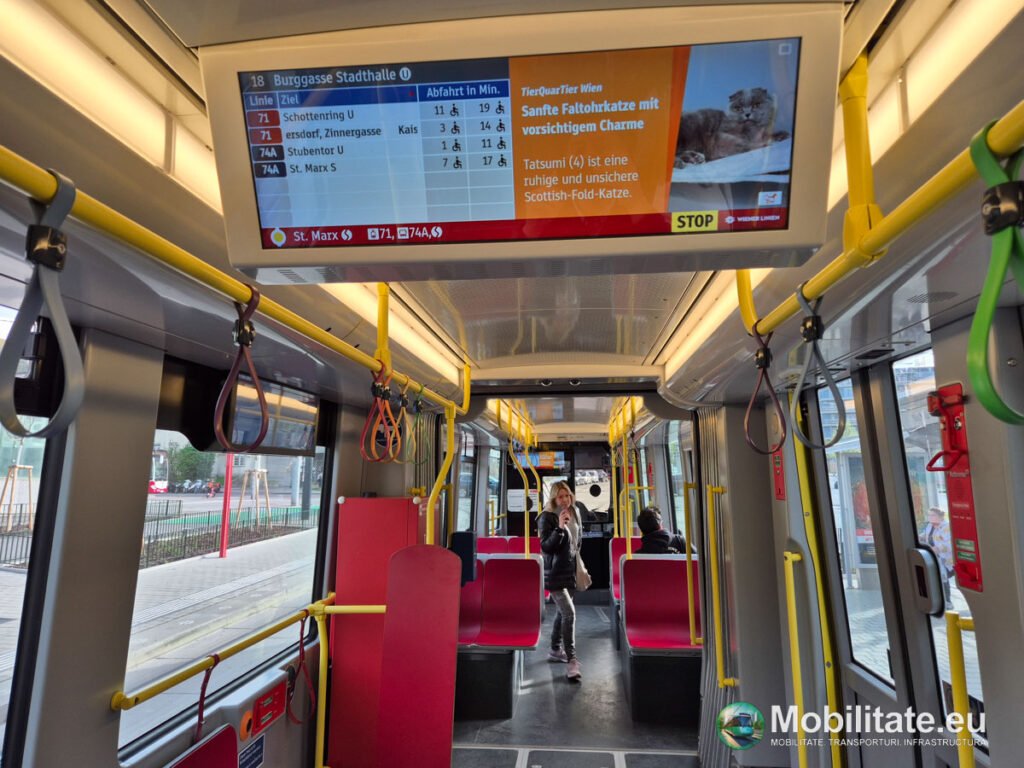 Wiener Linien introduce afișaje de informare pentru conexiuni în timp real în autobuze și tramvaie