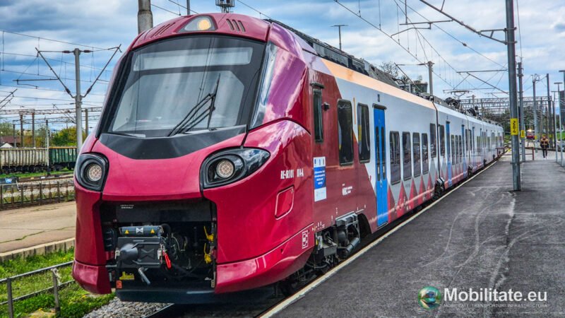 InterRegional Călători introduce noi rame Coradia pe ruta București - Brașov. 8 perechi de trenuri vor circula de mâine pe această rută