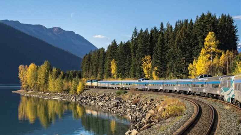 VIA Rail investește 150 de milioane de dolari în modernizarea vagoanelor de dormit pentru a îmbunătăți experiența pasagerilor și a susține industria feroviară canadiană