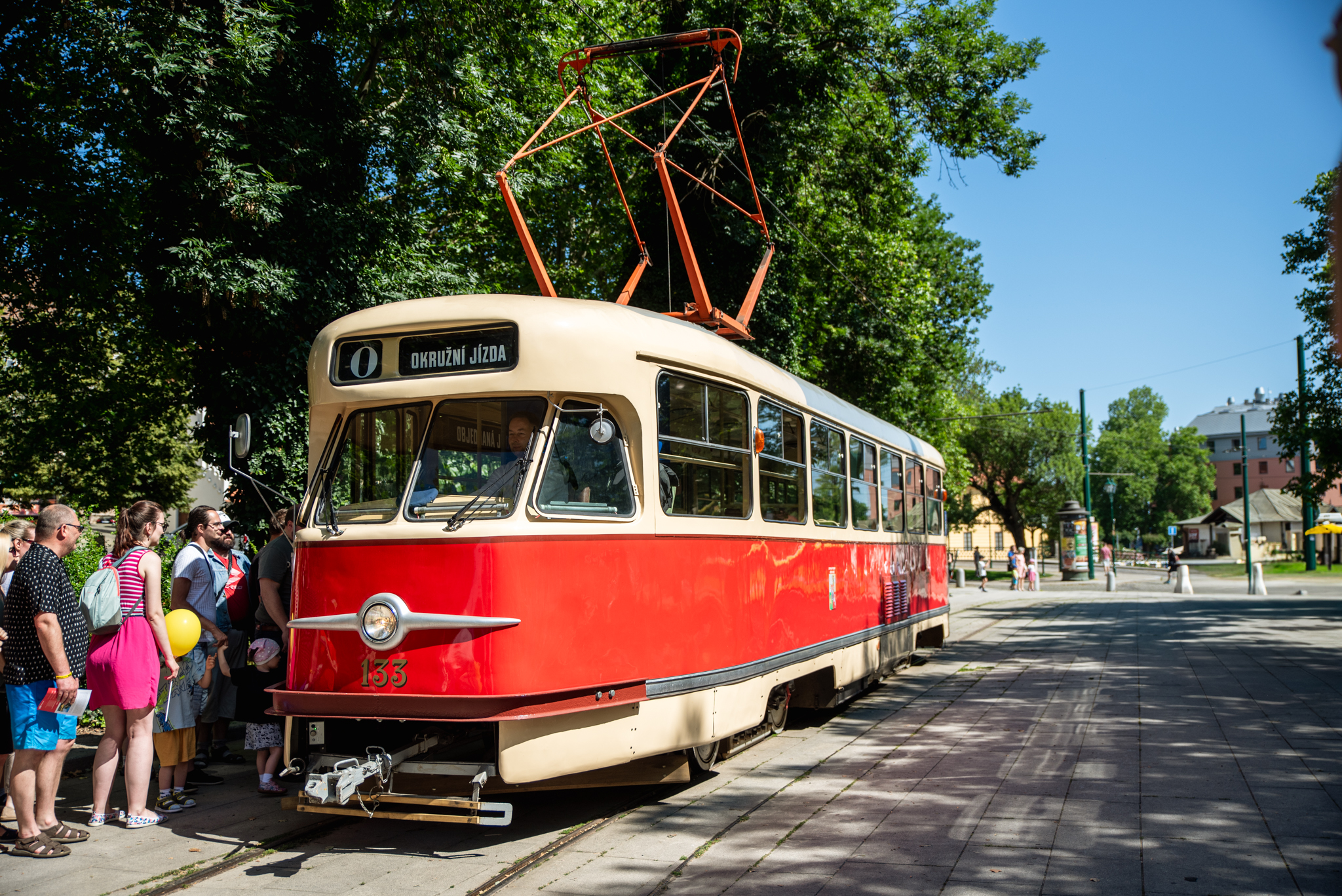 Plzeň introduce curse speciale cu tramvaie și troleibuze istorice pe 2 mai 2026