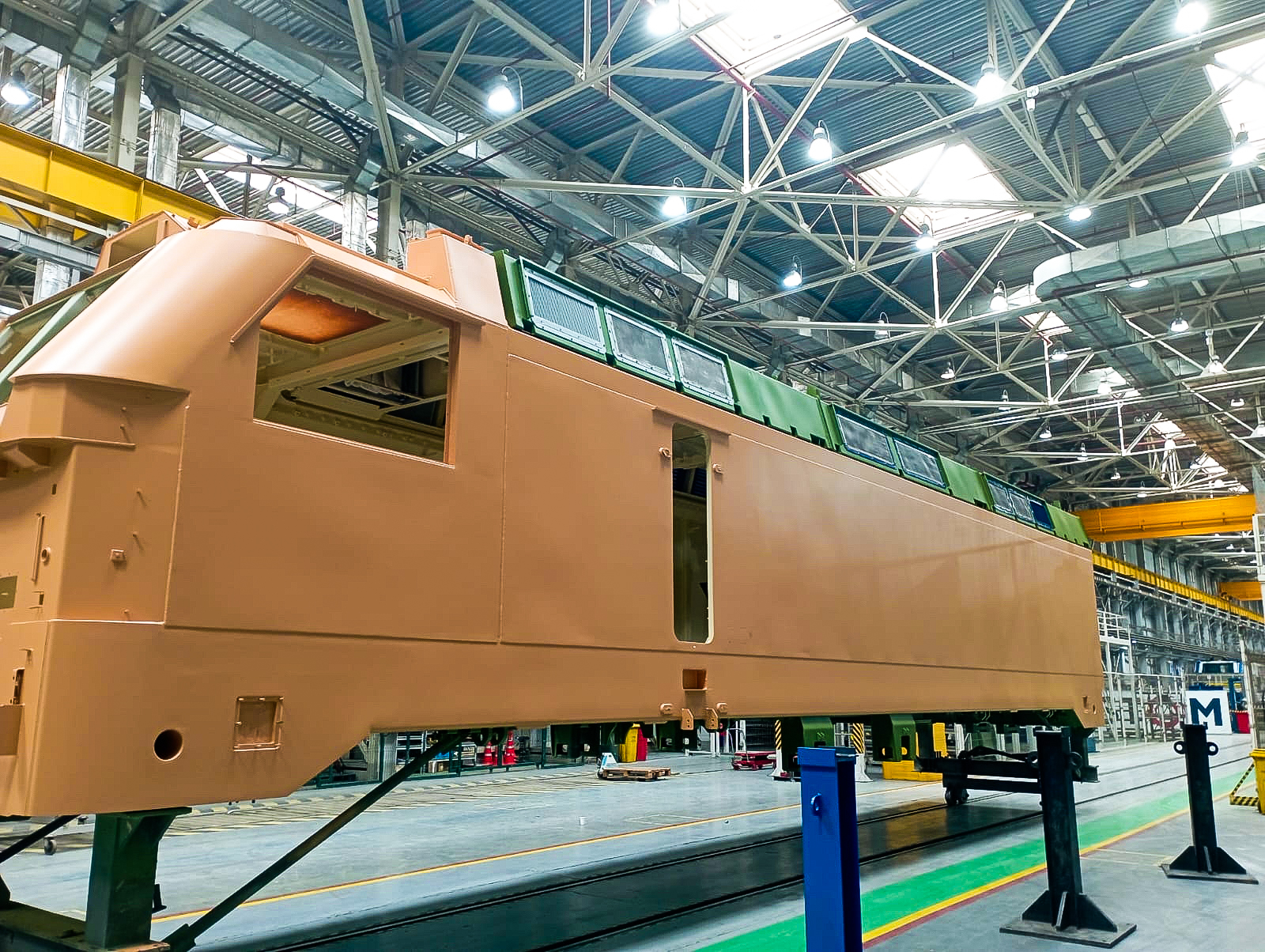 Alstom a demarat producția celor 55 de locomotive bidirecționale UA8AC pentru Căile Ferate din Ucraina utilizând inclusiv componente produse în Ucraina