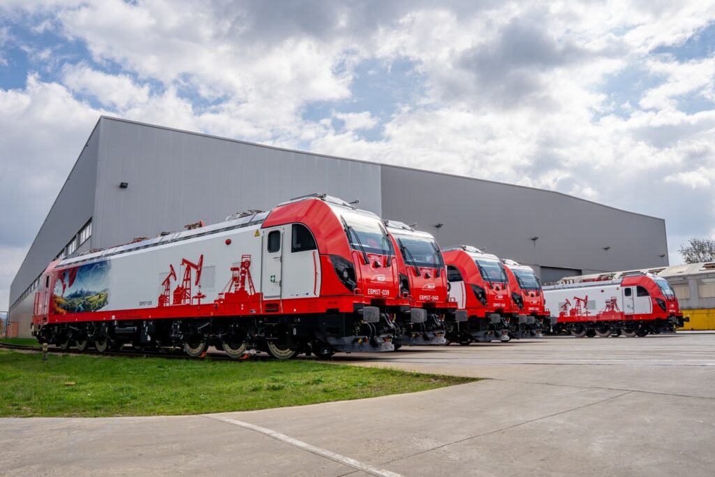 NEWAG livrează primele locomotive DRAGON 2 E6MST pentru trafic internațional