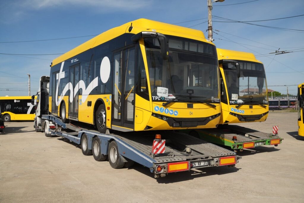 Timișoara primește primele autobuze noi de 10 metri pentru rutele cu trafic redus și finanțate din fonduri europene