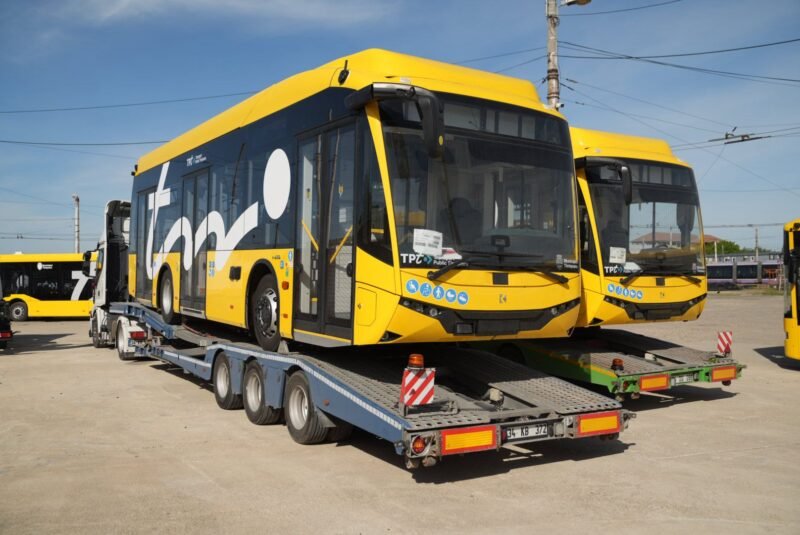 Timișoara primește primele autobuze noi de 10 metri pentru rutele cu trafic redus și finanțate din fonduri europene