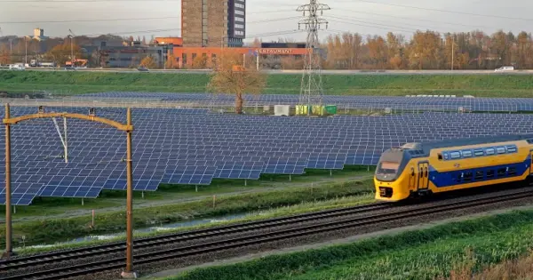 ProRail face un pas major în producția de energie verde pentru alimentarea rețelei feroviare din Olanda