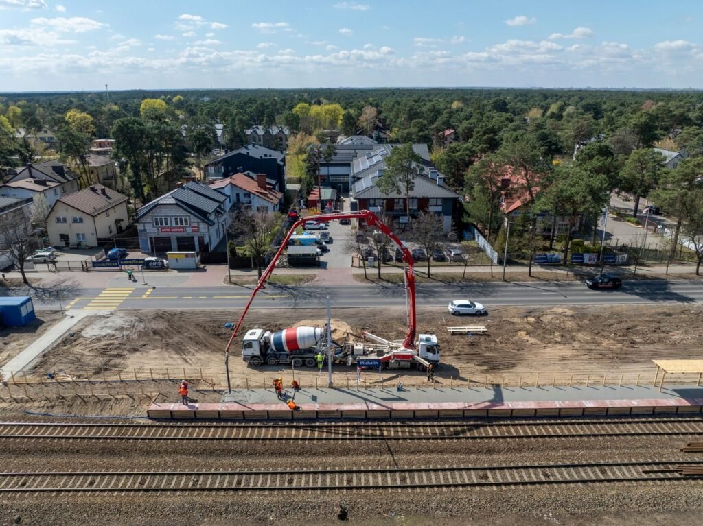 Din 27 aprilie revin trenurile pe linia Otwockă cu circulație pe un singur fir și transport suplimentar cu autobuze